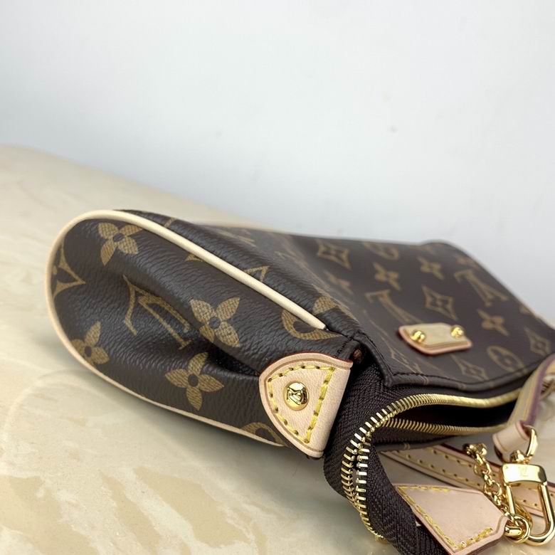 EVA M95567 25X4X13 BL (18)