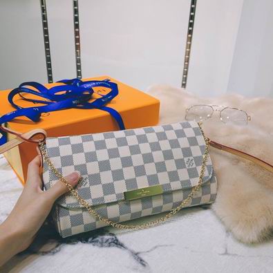 Favorite M40718 28x17x4 cm cs (11)