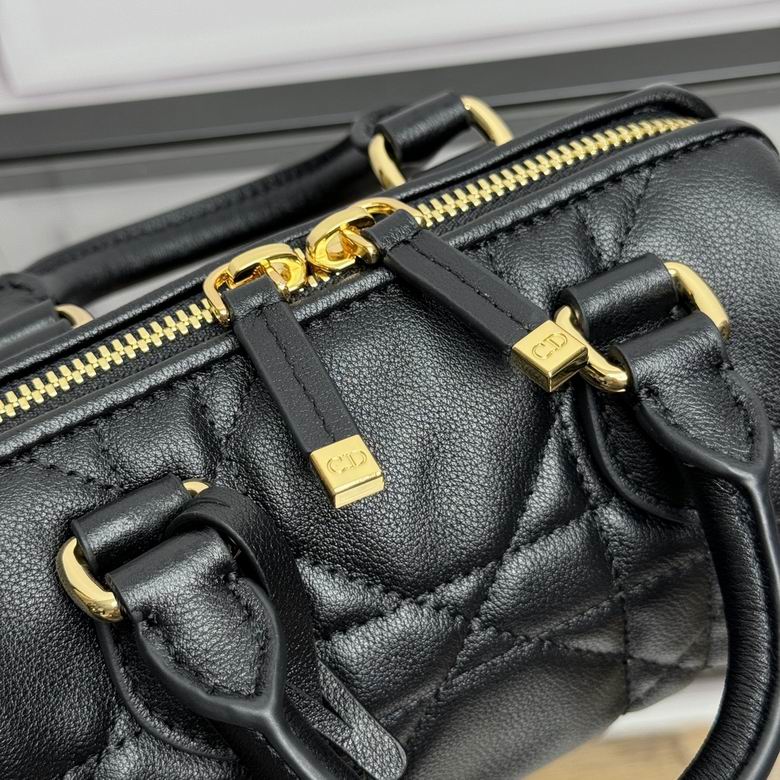 Groove 1363 16.5X10X8cm YG 6