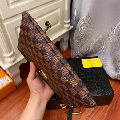 K2009 28X19X3cm WP (35)