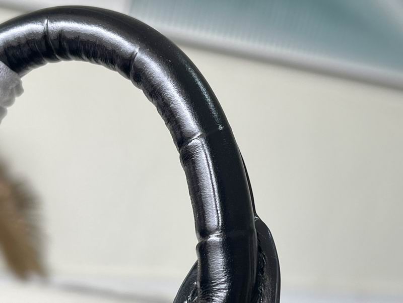 Keepall M80641黑色鳄鱼纹25x15x11cm gf (7)