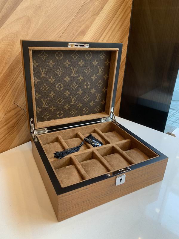 LV B01 25.5x22.5x10cm QS (2)
