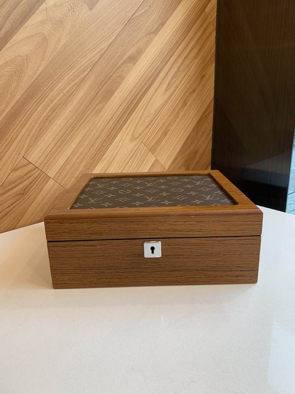 LV B01 25.5x22.5x10cm QS (9)