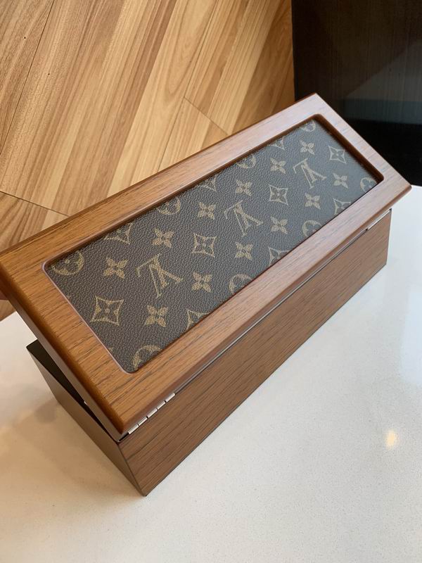 LV B01 31.5x12.5x10cm QS (8)