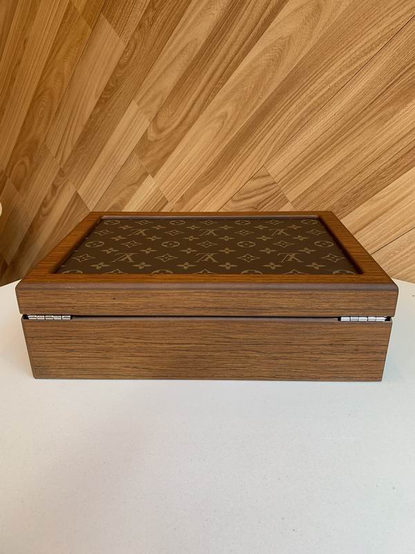 LV B01 31.5x22.5x10cm QS (7)