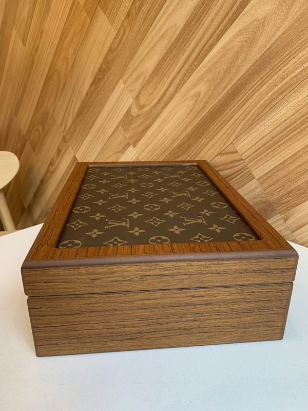 LV B01 31.5x22.5x10cm QS (9)