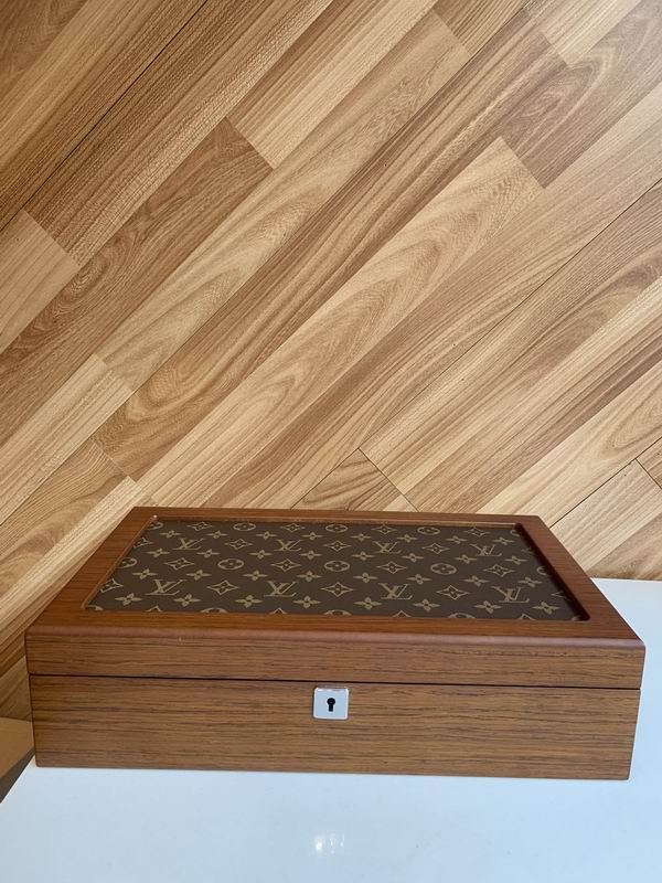 LV B01 37.5x22.5x10cm QS (7)