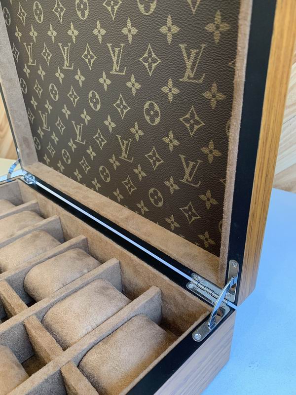 LV B01 37.5x32.5x10cm QS (9)