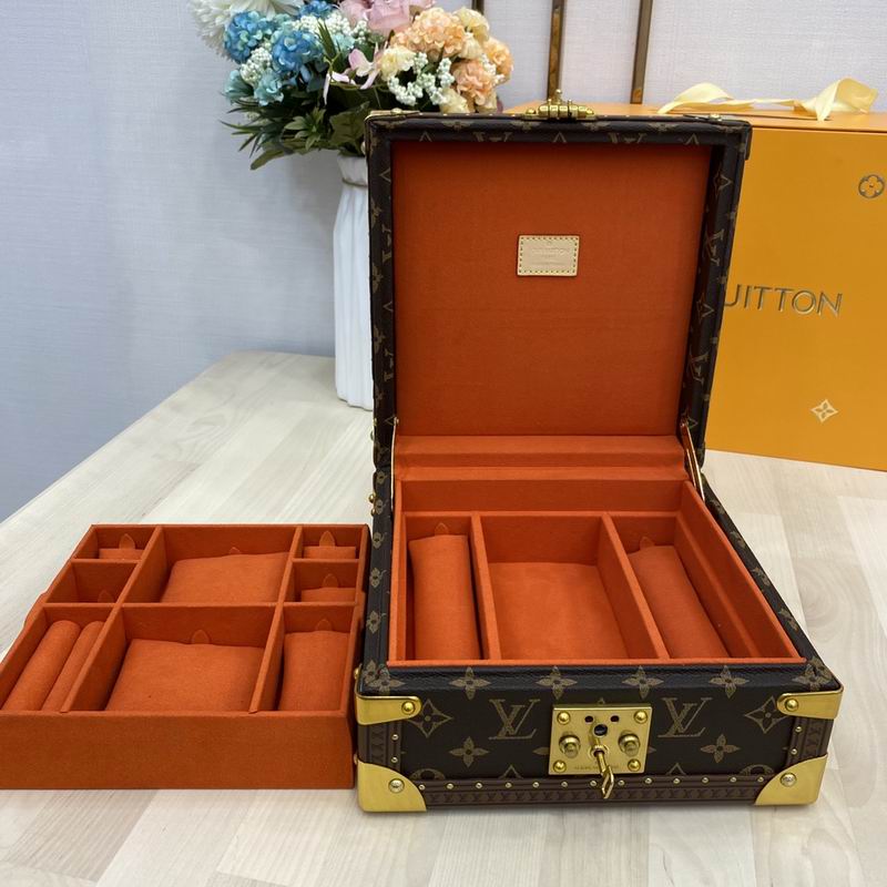 LV Case 23X23X11cm QS (1)