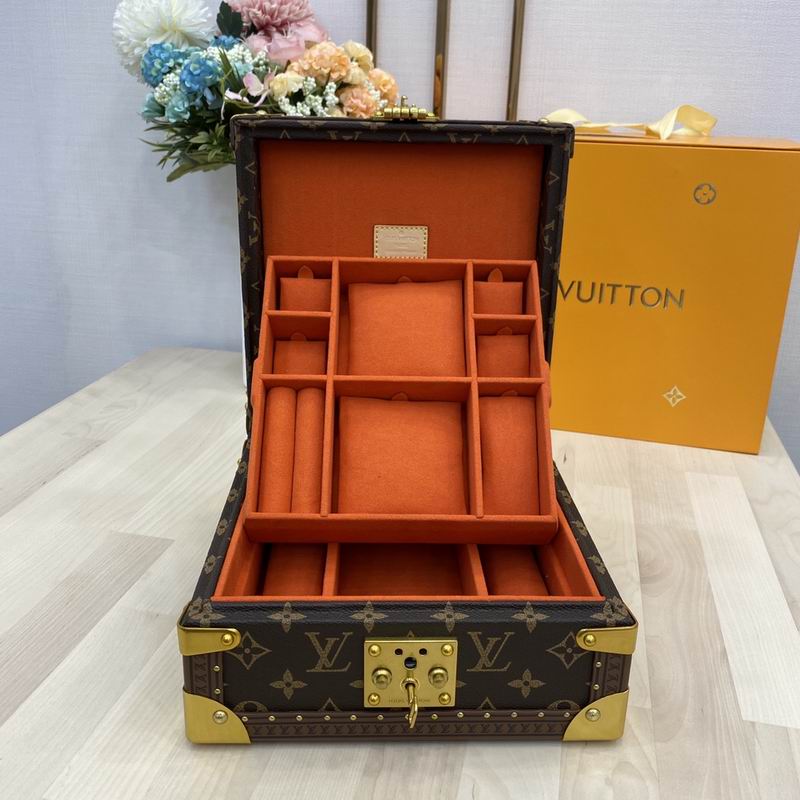 LV Case 23X23X11cm QS (6)