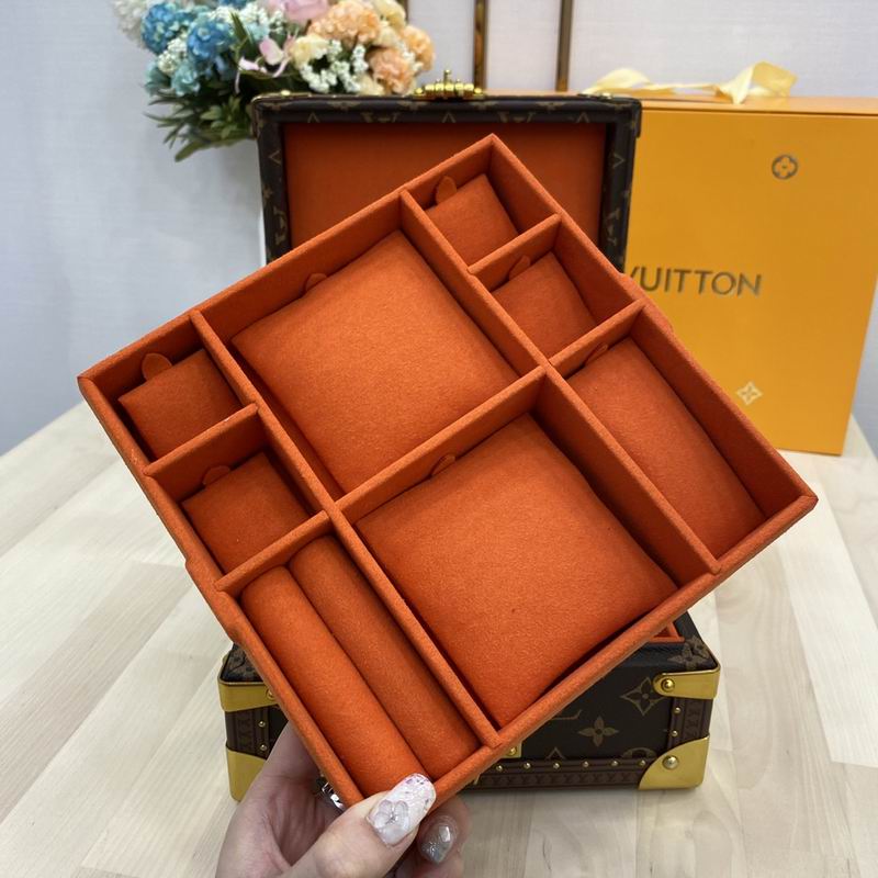 LV Case 23X23X11cm QS (8)