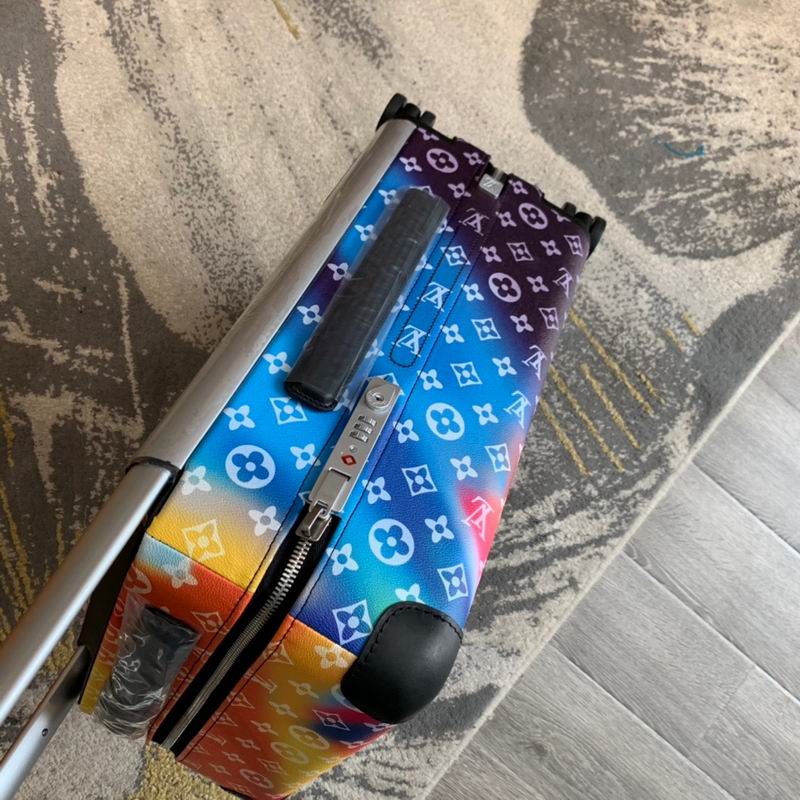 LV Horizon 38x55x21cm Qs2 (7)