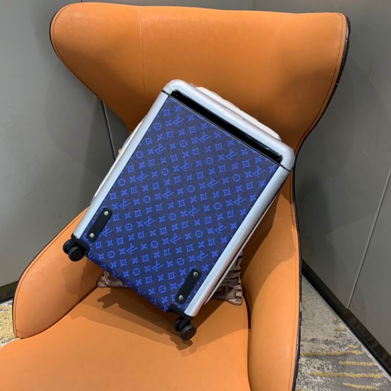 LV Horizon 38x55x21cm Qs3 (2)