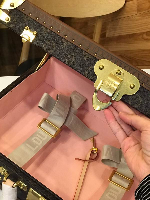 LV M21424 45CM Qs (7)