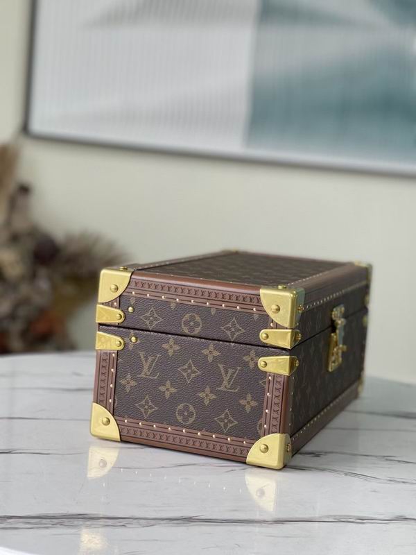 LV MCoffret 39x18x17cm QS-2 (3)
