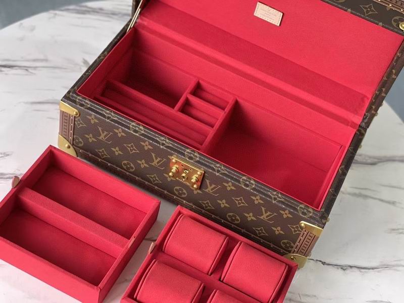 LV MCoffret 39x18x17cm QS-2 (7)