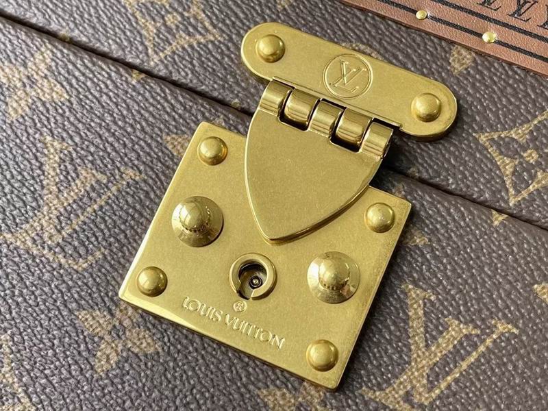 LV MCoffret 39x18x17cm QS-2 (9)