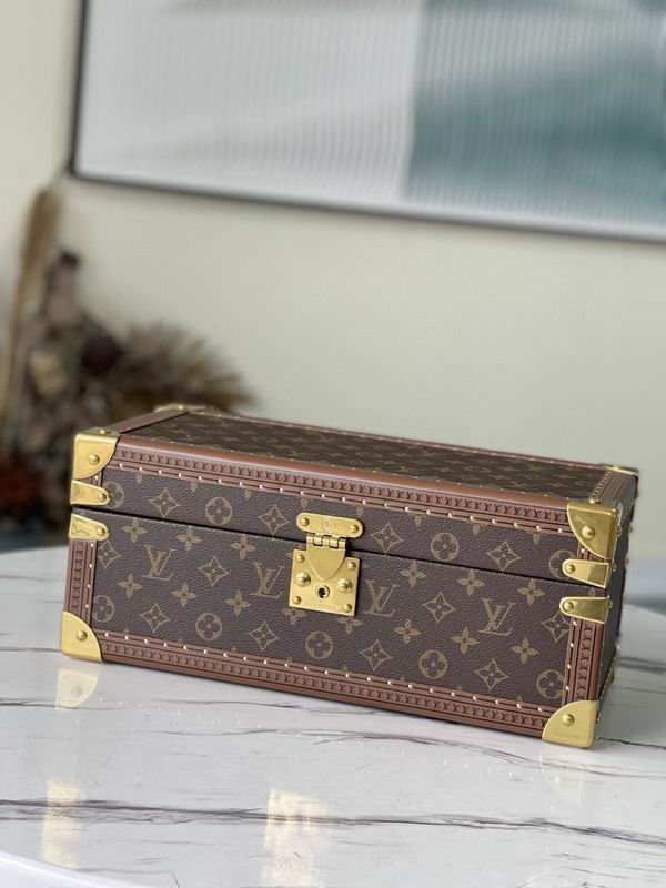 LV MCoffret 39x18x17cm QS-3 (1)