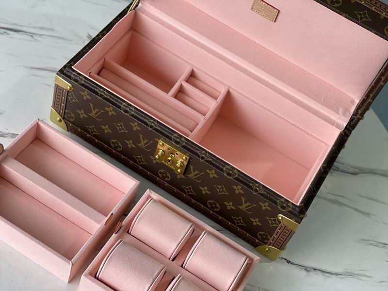 LV MCoffret 39x18x17cm QS-3 (5)