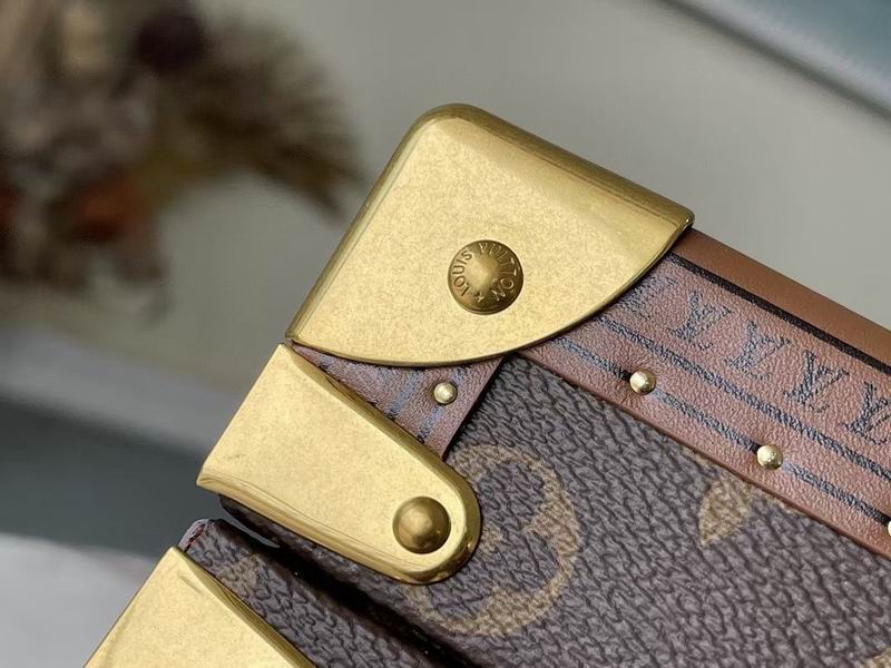 LV MCoffret 39x18x17cm QS-4 (10)