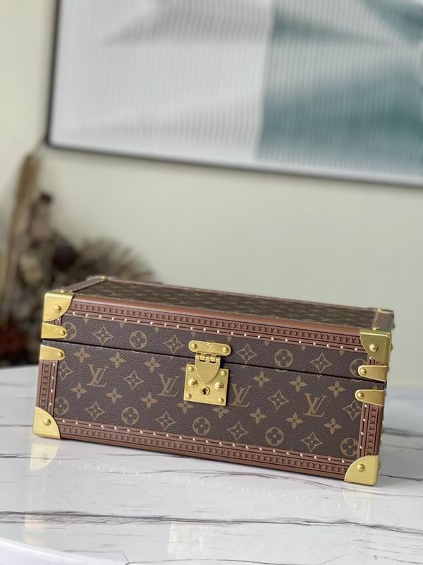 LV MCoffret 39x18x17cm QS-4 (11)