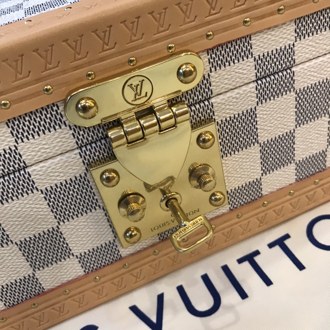 LV case 34x18x11cm QS (5)