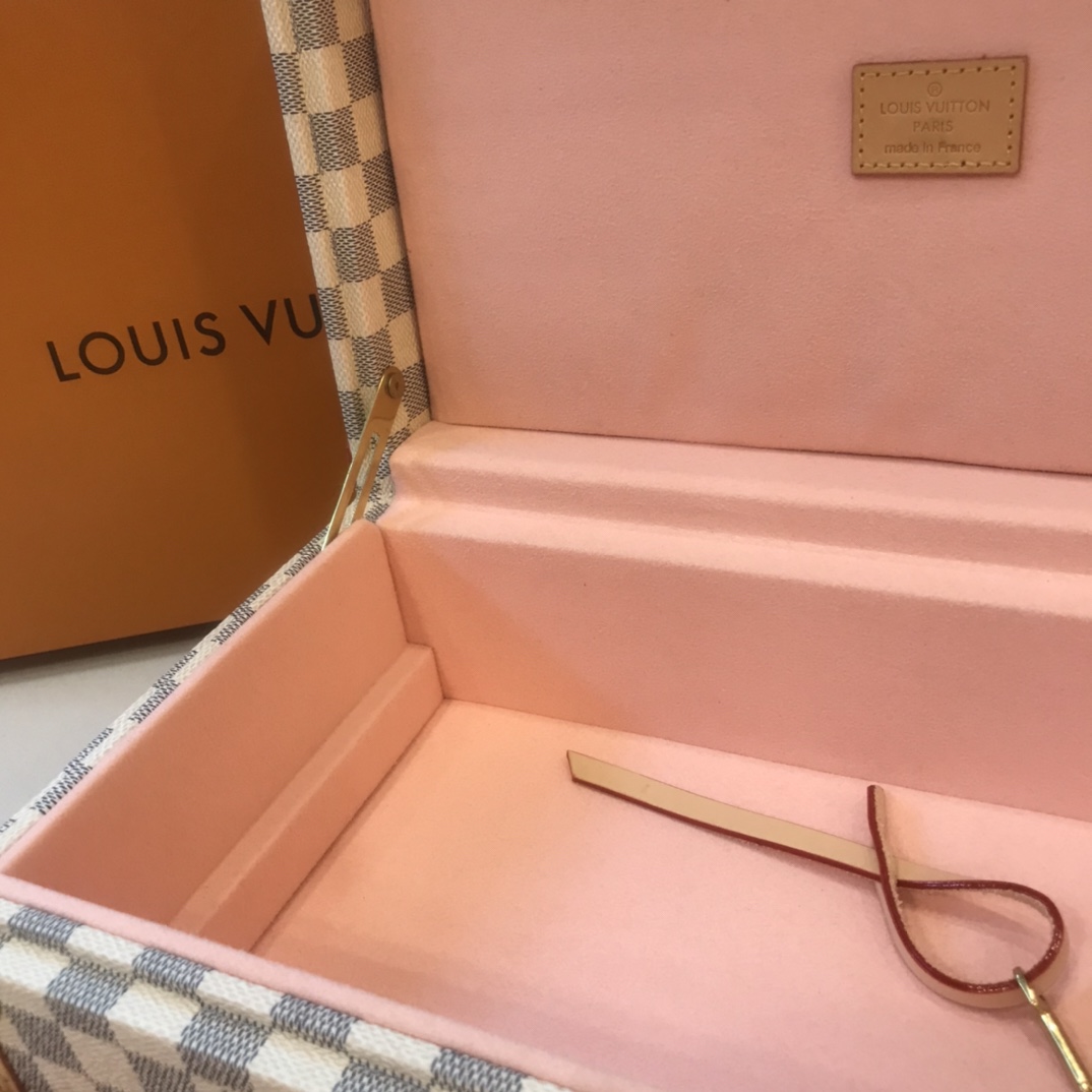 LV case 34x18x11cm QS (7)