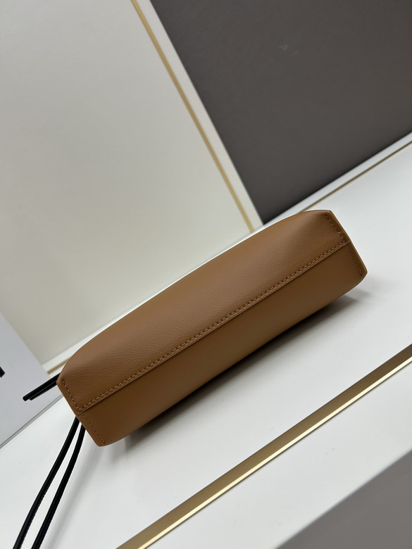 Loewe S3045 22 5x5 5x15 5cm jj1_5