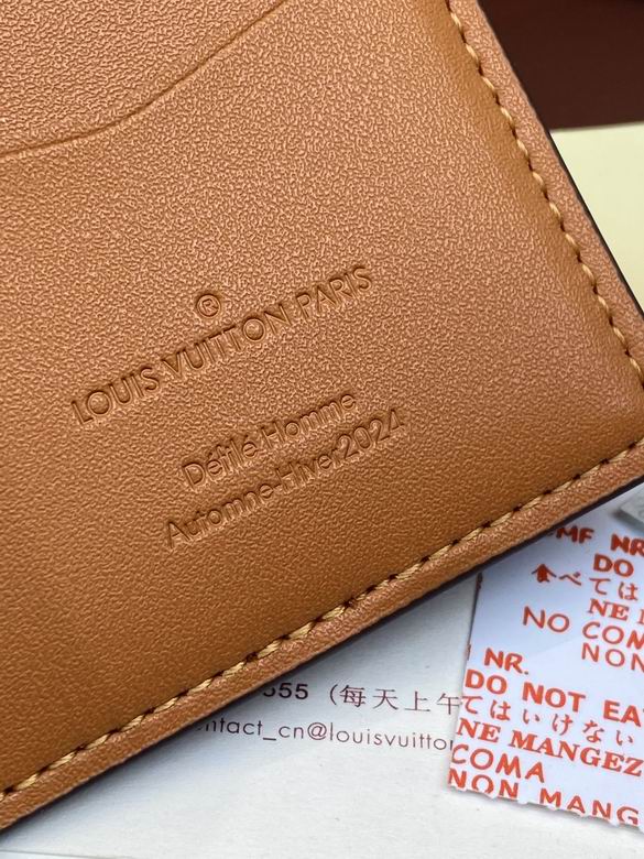 M1163 7.5X11.1X1cm YG 8