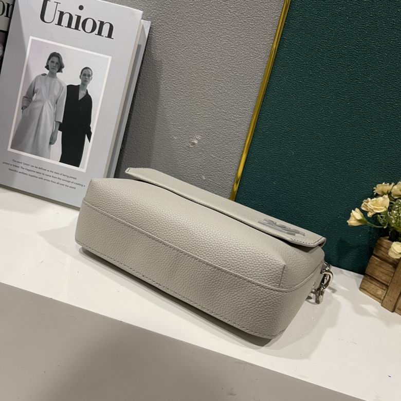 M22482 23.5X18X7cm XM 1 (5)