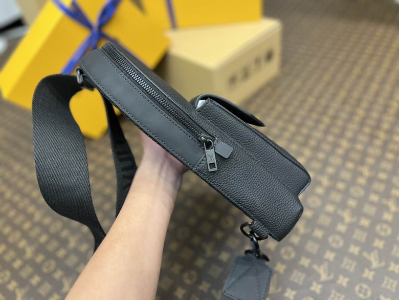 M23736 20X30X4cm XM (3)