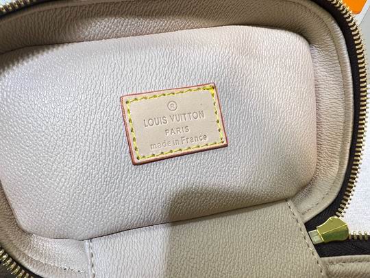 M40195 17x12.5x10cm cs (8)