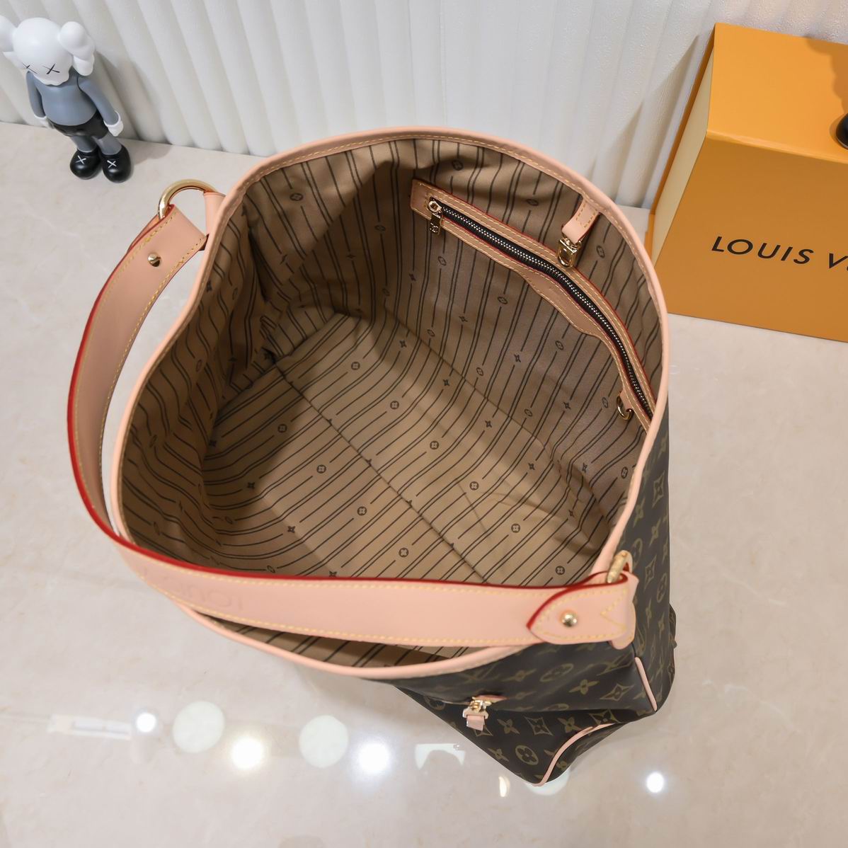 M40354 58x32x21cm cs (8)