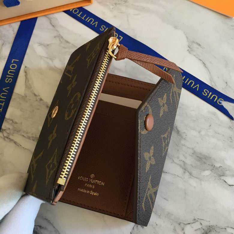 M41938 12X2X9cm XM5 (8)