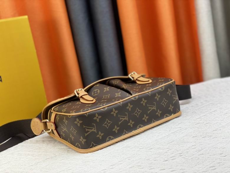 M42247 32X21X8cm XM (3)