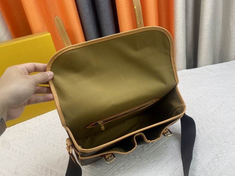 M42247 32X21X8cm XM (9)