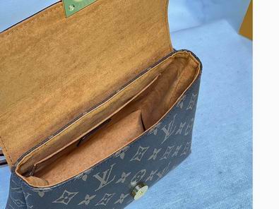 M43577 21x16x8 cm cs (17)