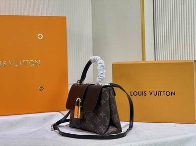 M43577 21x16x8 cm cs (3)