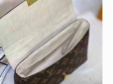 M43577 21x16x8 cm cs (32)