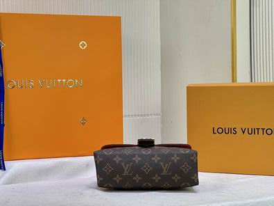 M43577 21x16x8 cm cs (39)