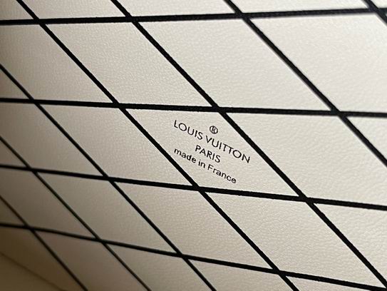 M44154 20.0x12.5x5.0cm gf (8)