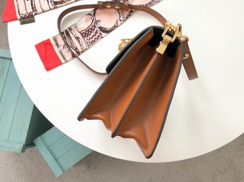 M44391 25x17x10.5 cm gf (2)