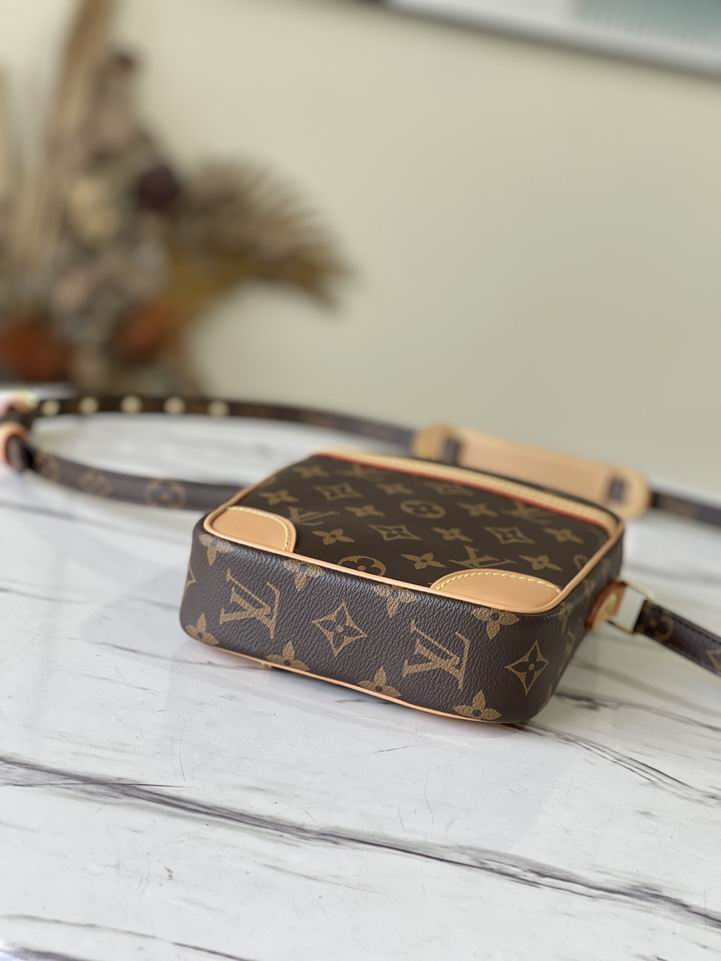 M45266 15x21x5 cm gf (13)