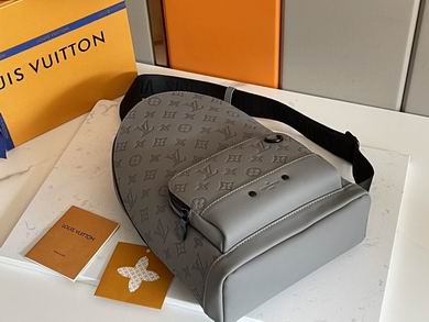 M46107 24X42X12cm WP (4)