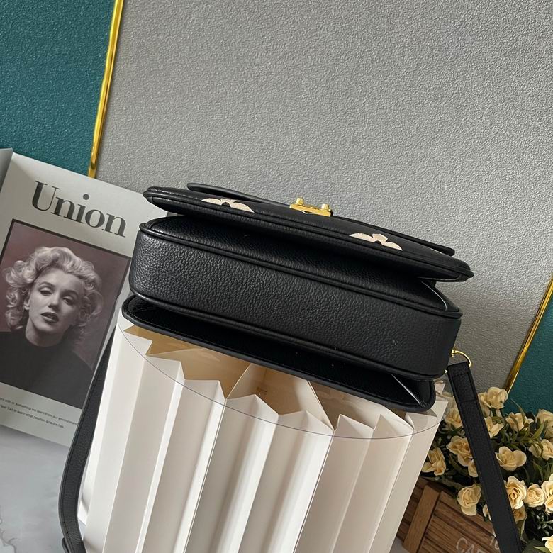 M46302 25X19X7cm XMY 6色 40