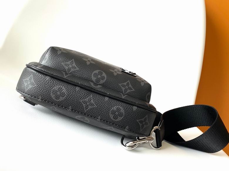 M46327 20X31X7cm XM (4)