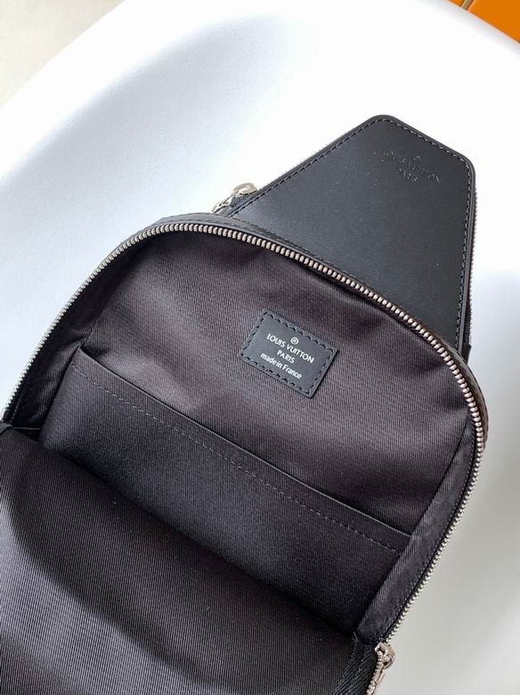 M46327 20X31X7cm XM (8)