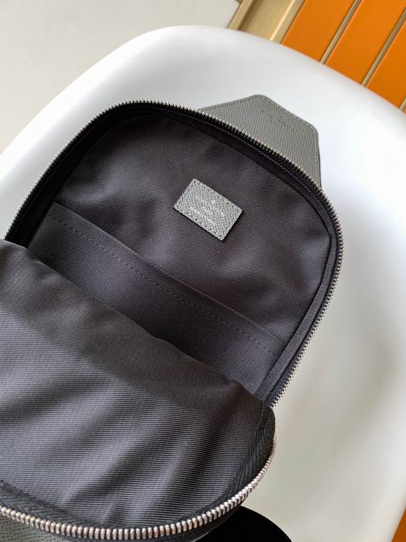 M46344 20X31X10cm WP 3 (8)