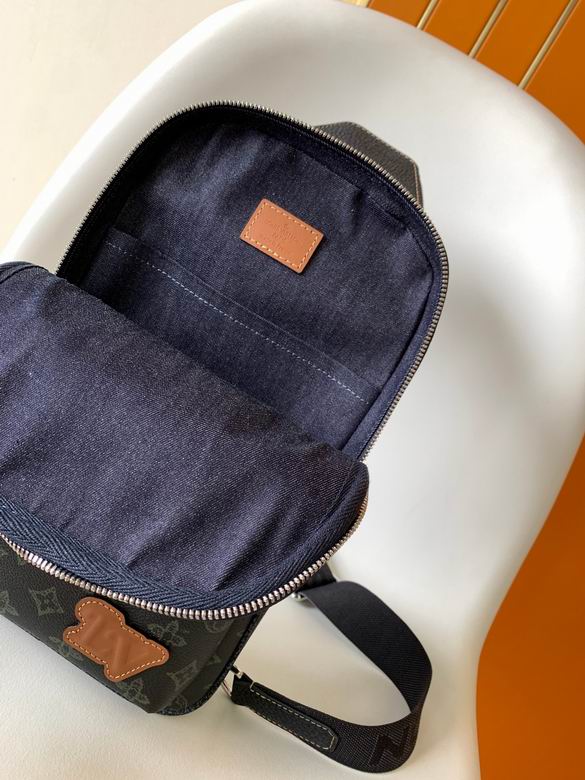 M46344 20X31X10cm WP 4 (8)