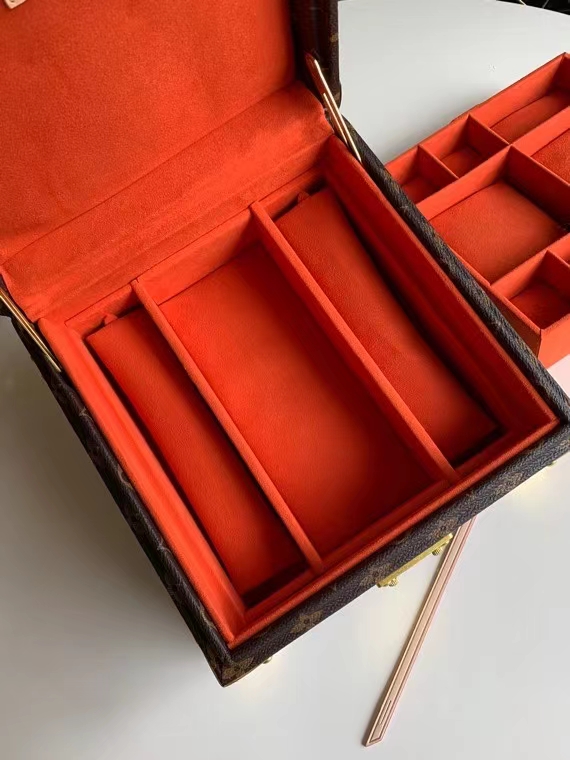 M4700SP 23X23X11cm QS 1 (4)